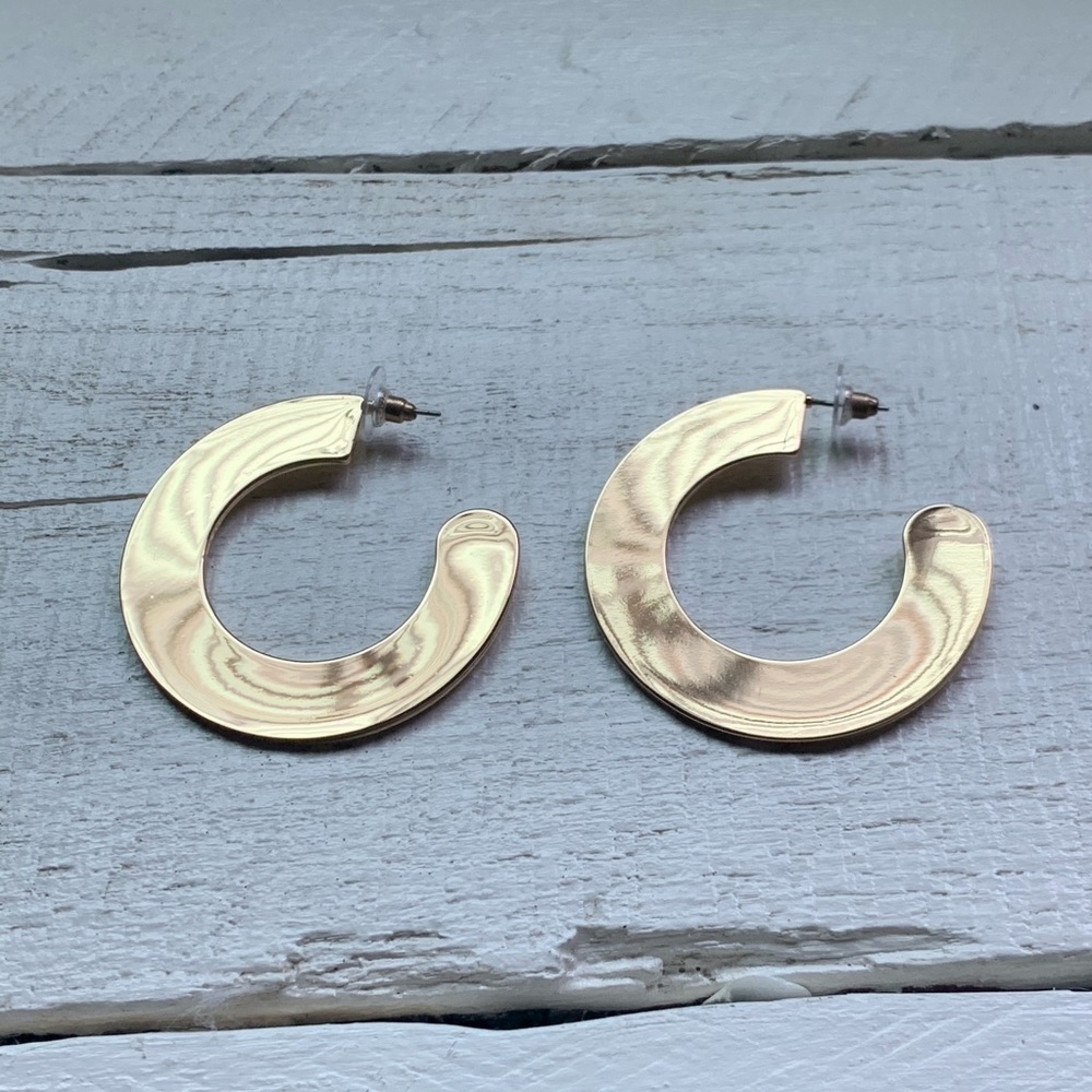 Free People Chunky Gold Hoops